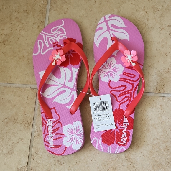 Island Girl Pink Floral Flip Flops with Red Straps Sz 7 Women NWT beach summer - Picture 1 of 9